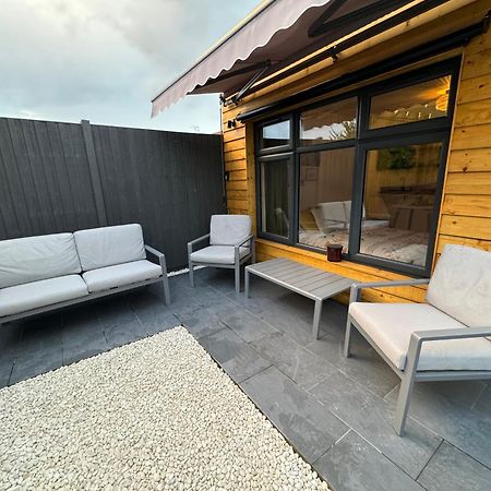 Appartement Wild & Free Hot Tub Retreat à Dartford Extérieur photo