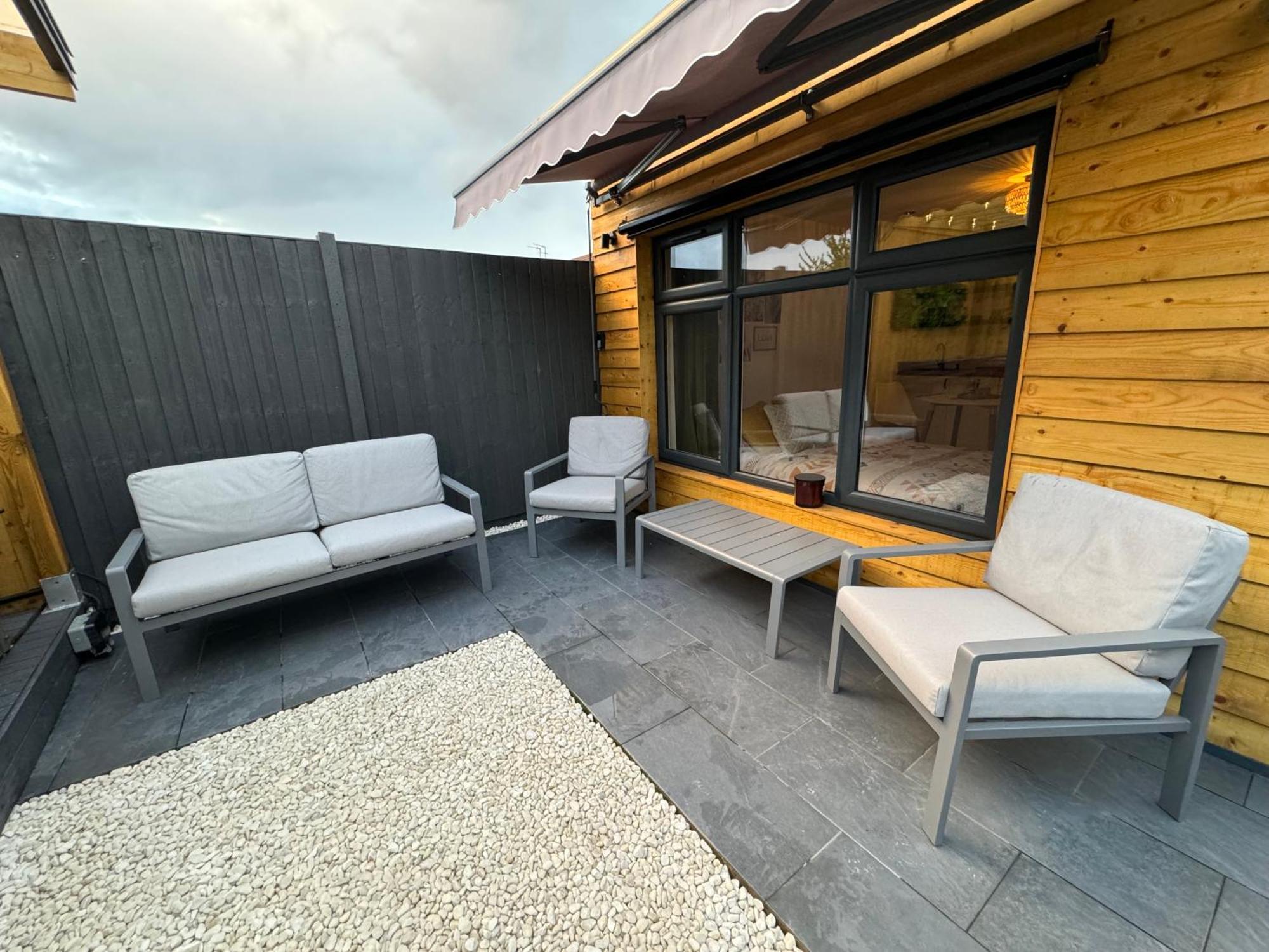 Appartement Wild & Free Hot Tub Retreat à Dartford Extérieur photo