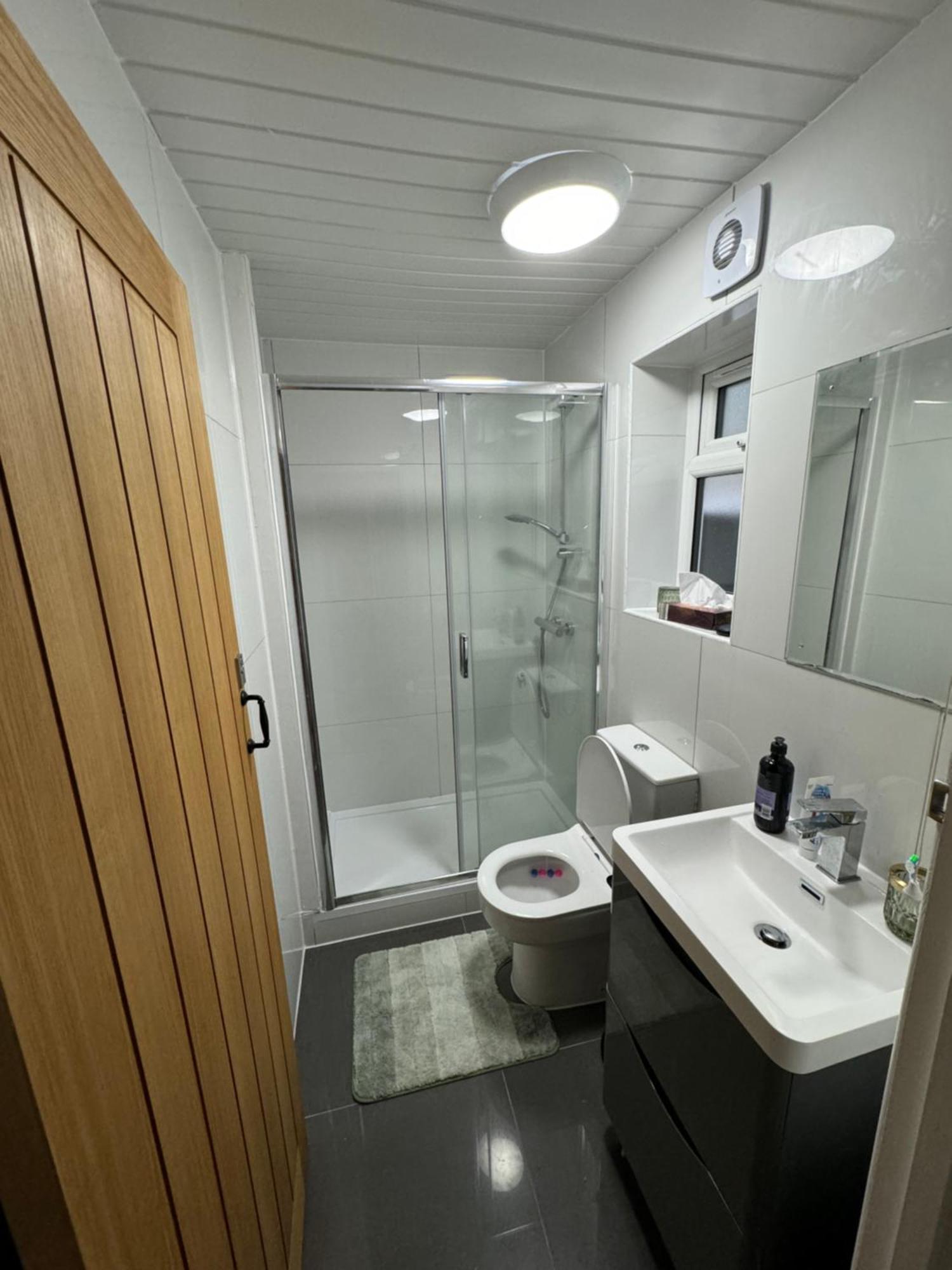 Appartement Wild & Free Hot Tub Retreat à Dartford Extérieur photo